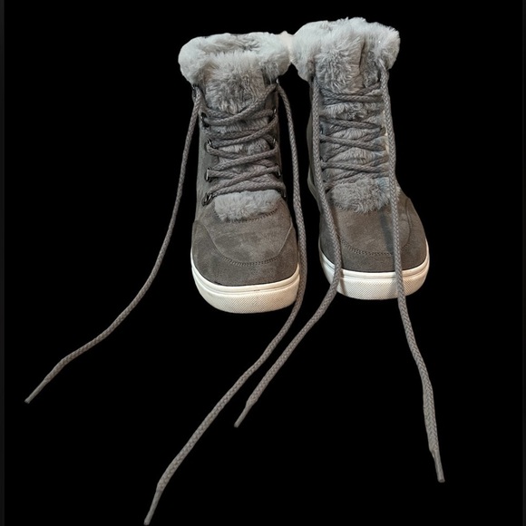 Booties - Picture 7 of 9